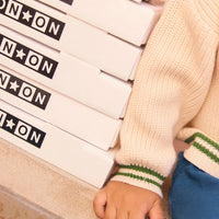 leo sweater