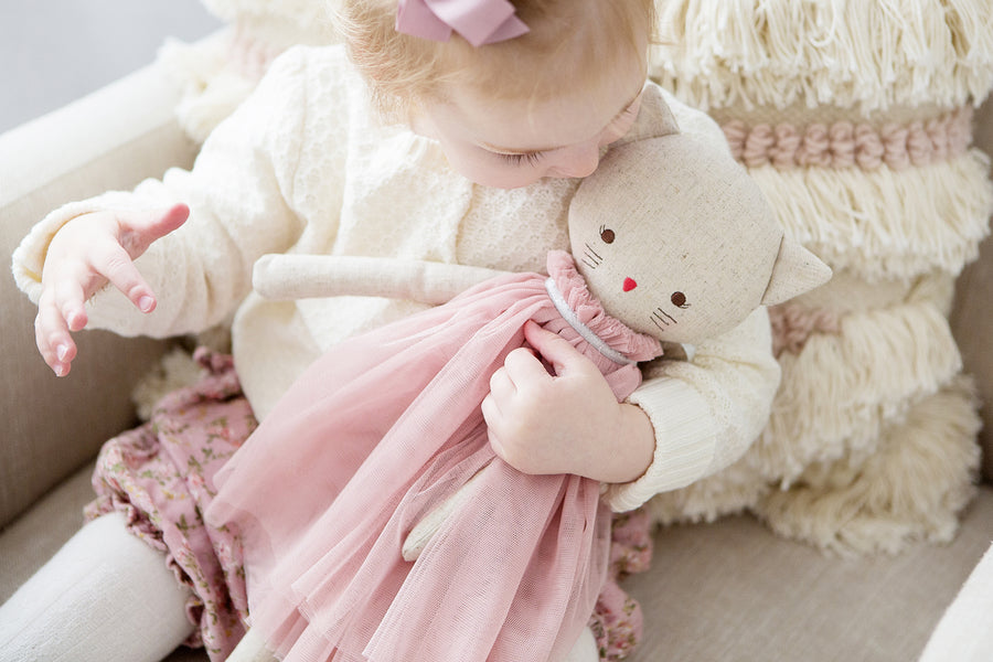 aurelie linen cat doll blush