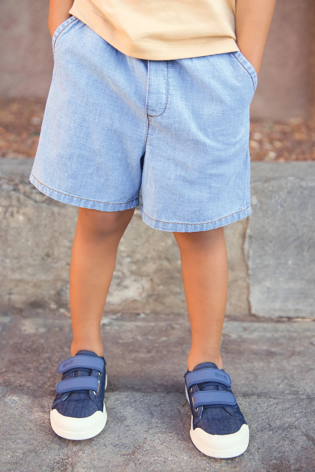 lyon short