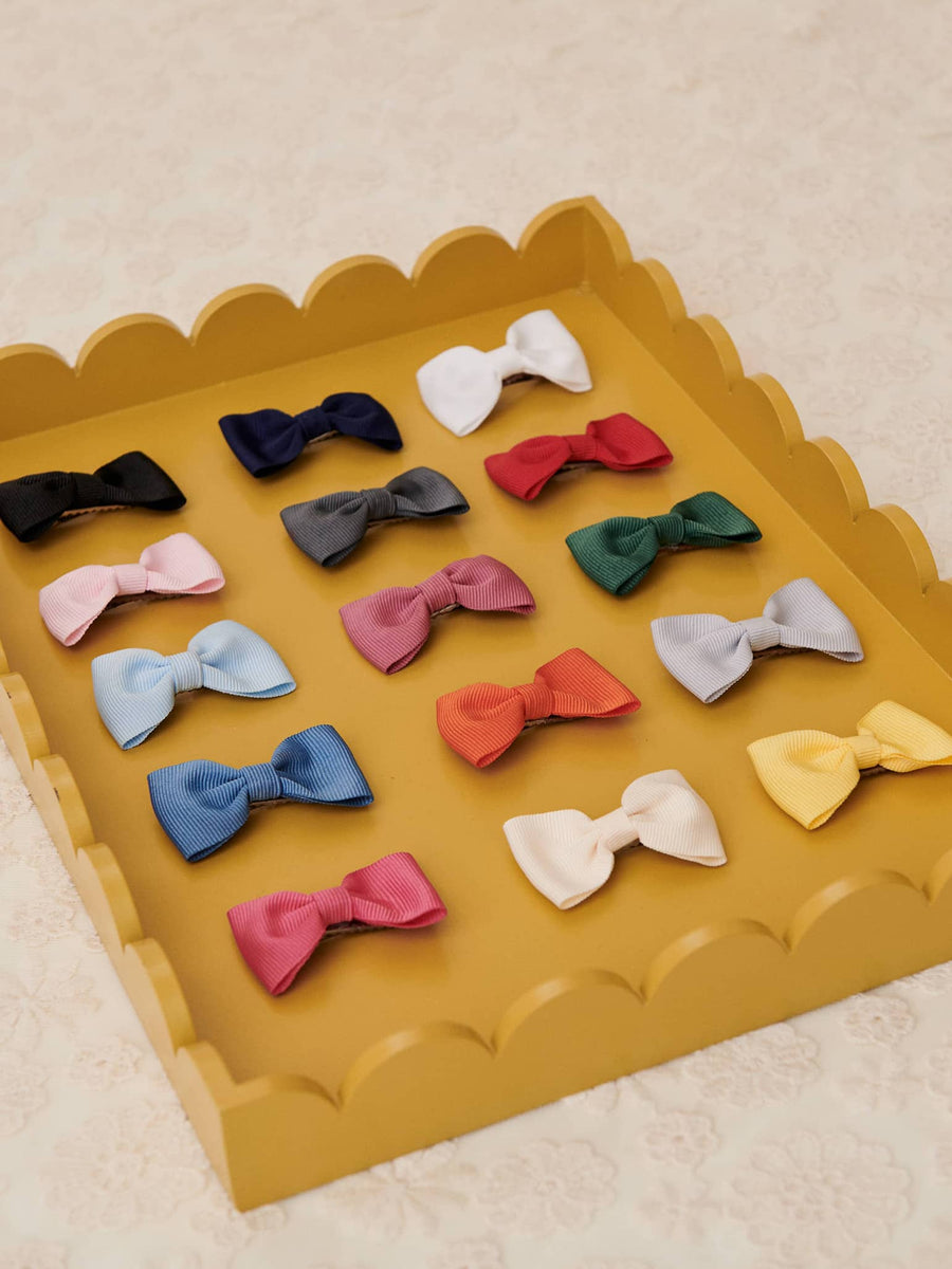 small bow clip red