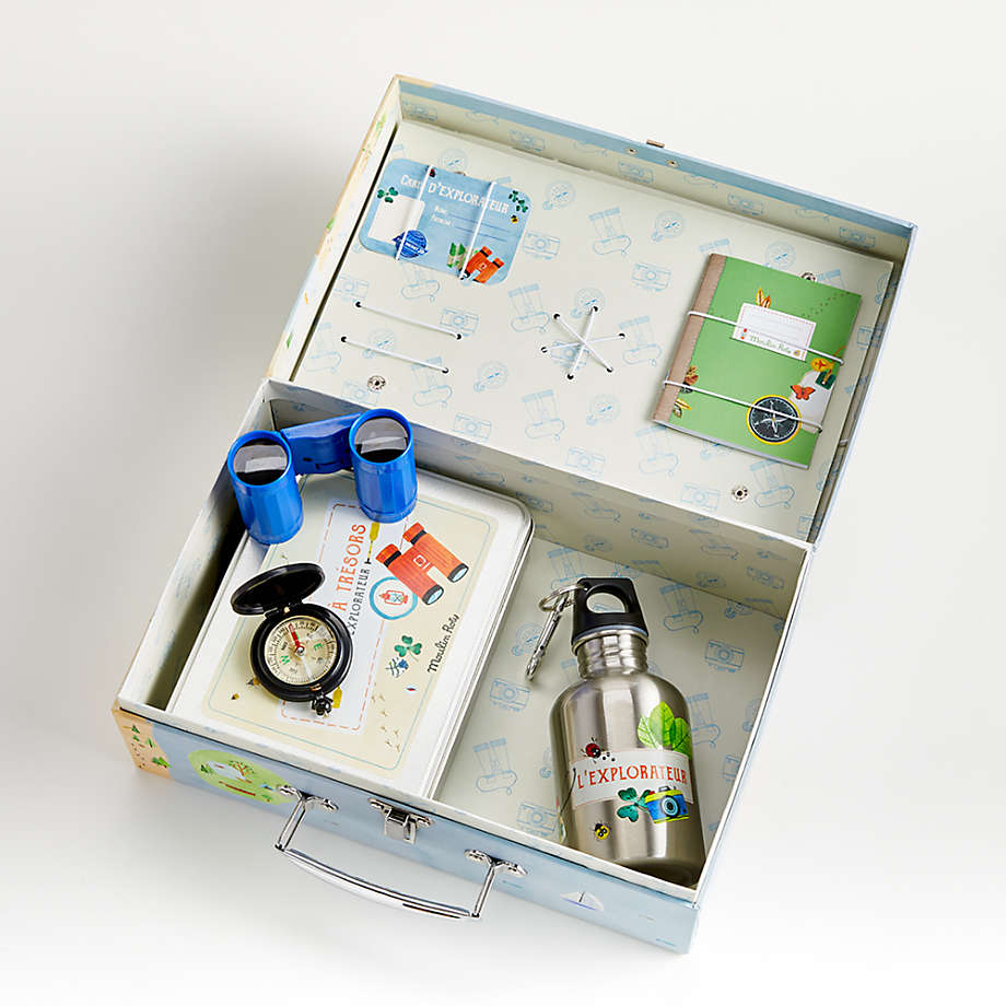 explorer's kit