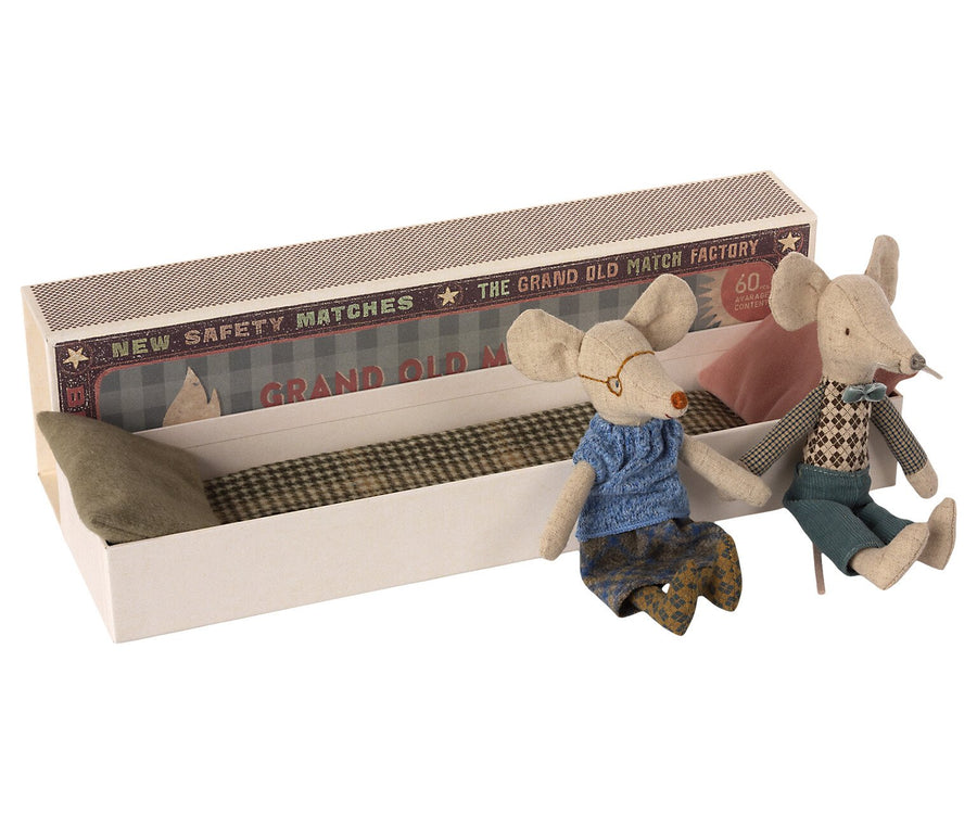 grandma and grandpa mice